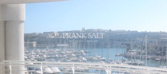 3 chambres Appartement à Ta' Xbiex, Malta No. 8693 5