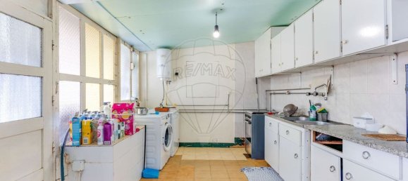 3 bedrooms House in Matosinhos, Portugal No. 28136 2