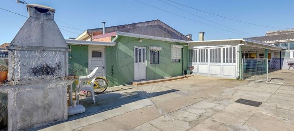 3 bedrooms House in Matosinhos, Portugal No. 28136 31