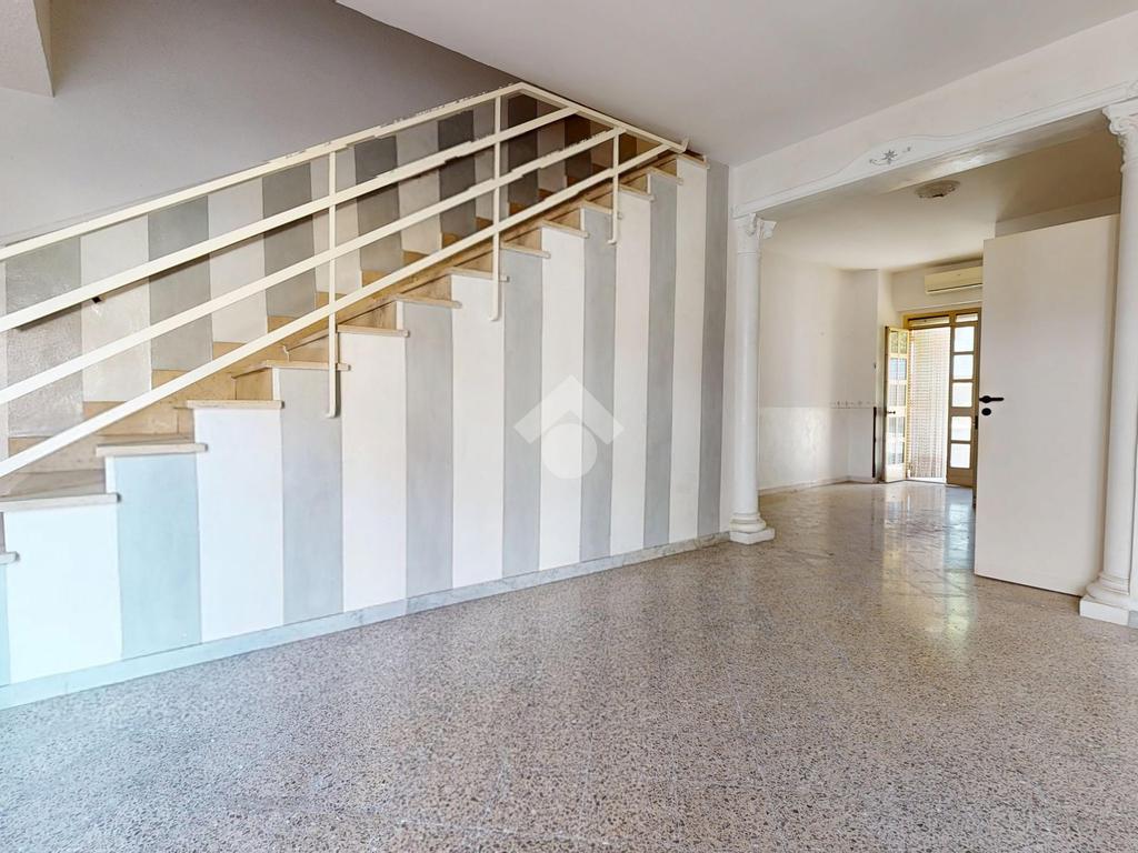 3 غرف نوم شقة في Oria, Italy رقم 361608