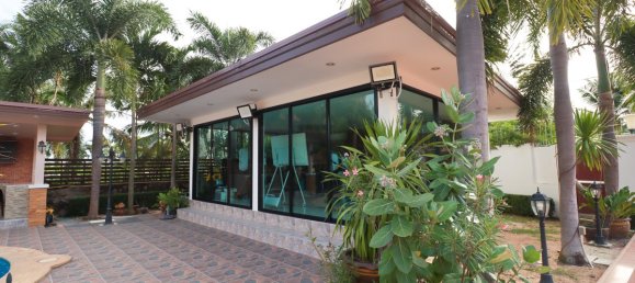 5 bedrooms Cafe / restaurant in Pattaya, Thailand No. 295 10