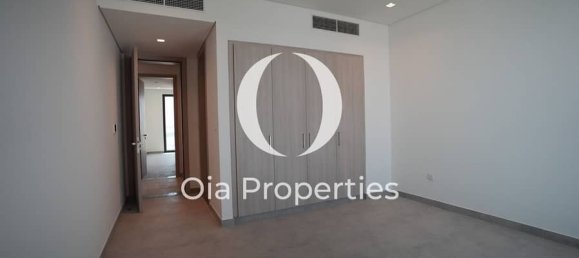 3 bedrooms Townhouse in Abu Dhabi, UAE No. 104629 13