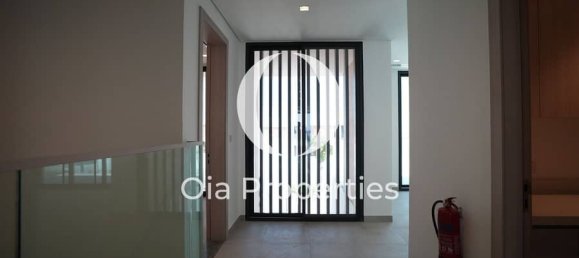 3 bedrooms Townhouse in Abu Dhabi, UAE No. 104629 18