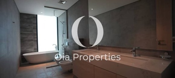 3 bedrooms Townhouse in Abu Dhabi, UAE No. 104629 2