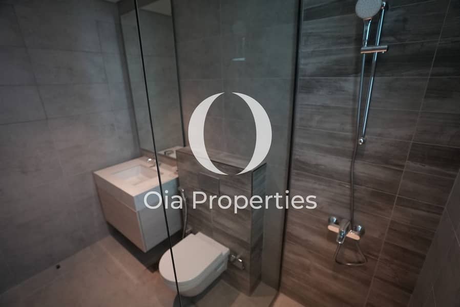 3 bedrooms Townhouse in Abu Dhabi, UAE No. 104629