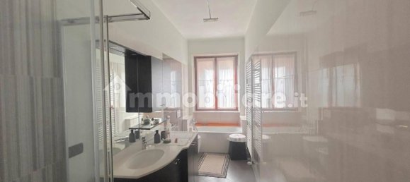 1 bedroom Apartment in Turin, Italy No. 351864 20