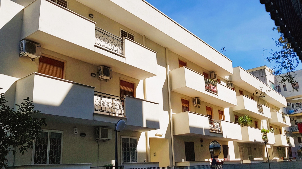 3-salle Appartement à Triggiano, Italy No. 3051