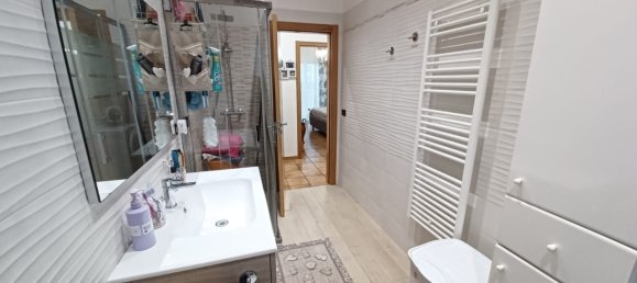 3-salle Appartement à Triggiano, Italy No. 3051 17