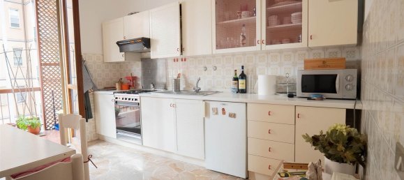 2 bedrooms Apartment in Campi Bisenzio, Italy No. 362773 8