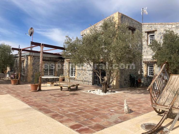 4 bedrooms House in Baza, Spain No. 10159