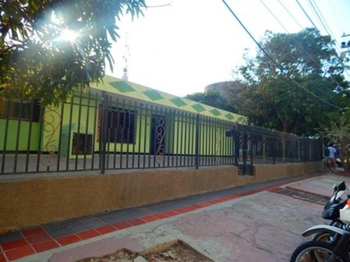 Дом с 5 спальнями в Атлантико, Колумбия № 6930