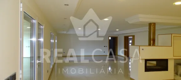 Дом с 7 спальнями в Лейрия, Португалия № 152693 10