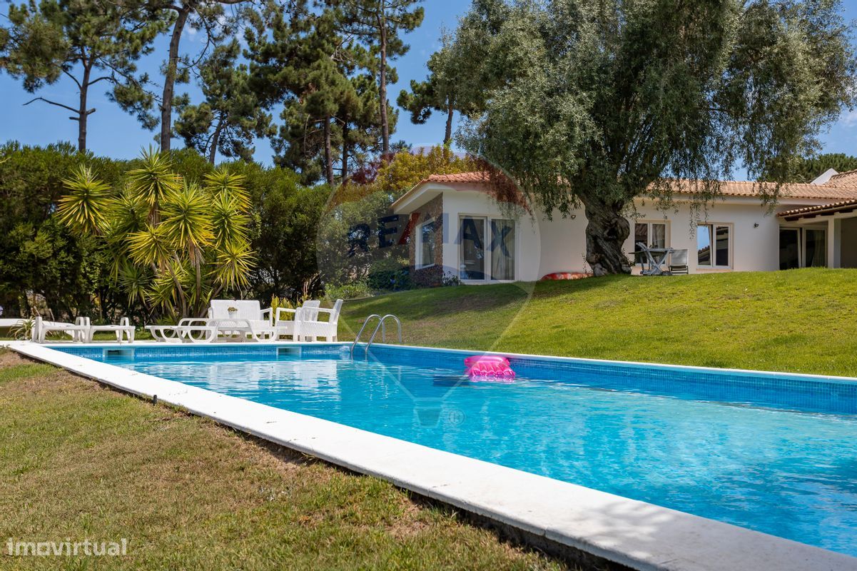 4 bedrooms House in Almada, Portugal No. 17415