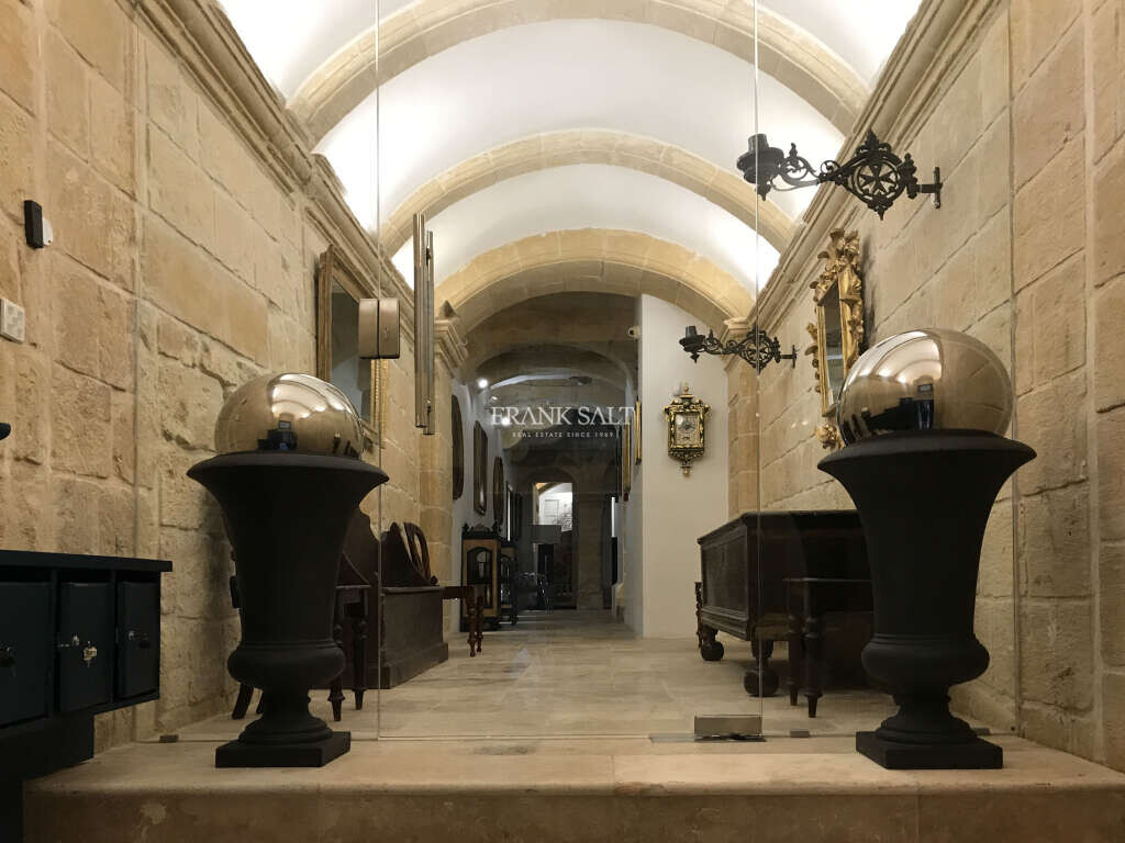 Bureau à Valletta, Malta 112m² No. 12032