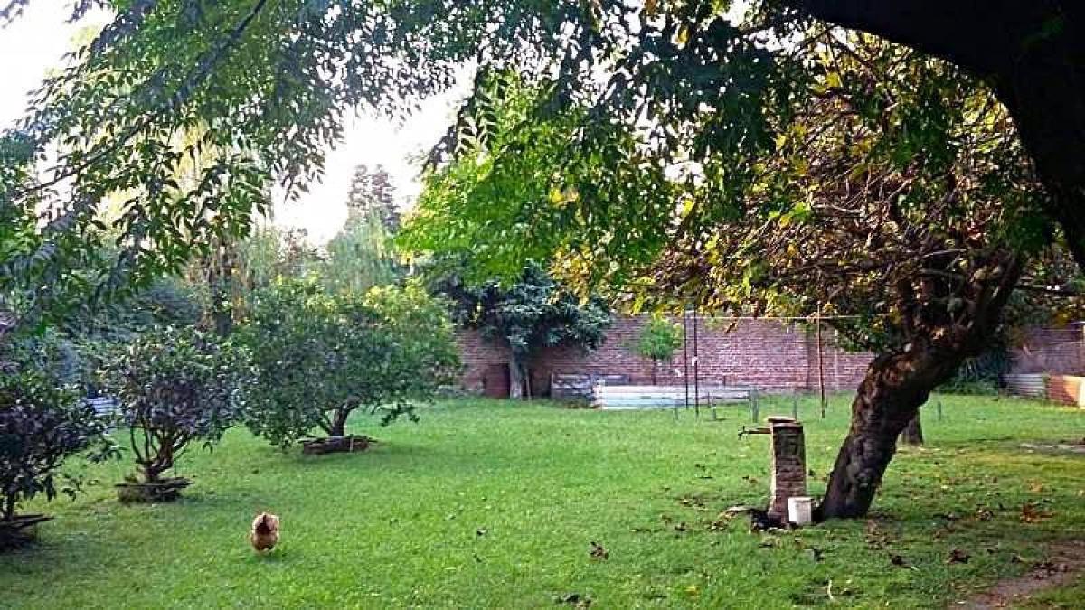 5 bedrooms House in San Miguel, Argentina No. 58945