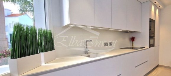 3 bedrooms House in Adeje, Spain No. 124968 16