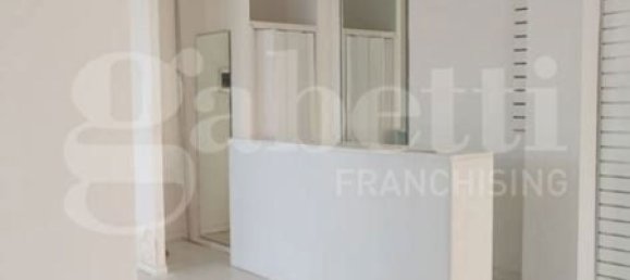 Gewerbliche Immobilie in Ravenna, Italy 48m², Nr. 322318 8