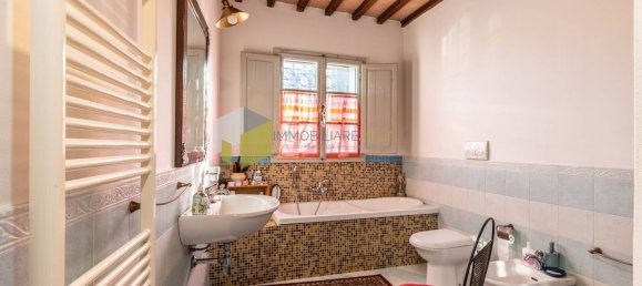 Casa de 7 divisões em San Giuliano Terme, Italy N.º 169521 15