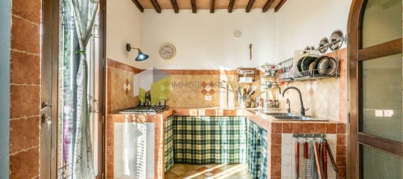 Casa de 7 divisões em San Giuliano Terme, Italy N.º 169521 10