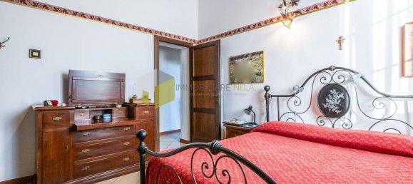 Casa de 7 divisões em San Giuliano Terme, Italy N.º 169521 22