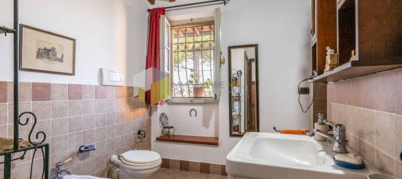 Casa de 7 divisões em San Giuliano Terme, Italy N.º 169521 26