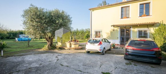 Casa de 7 divisões em San Giuliano Terme, Italy N.º 169521 32