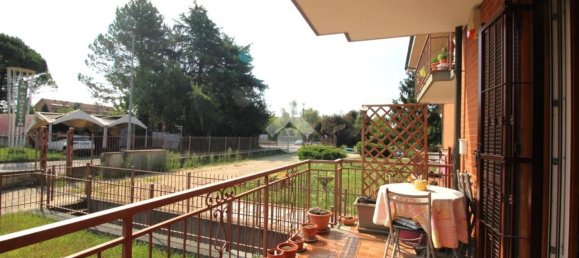 4 rooms Apartment in Trofarello, Italy No. 269432 13