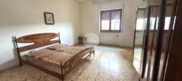 4-salle Appartement à Marano di Napoli, Italy No. 2310 30