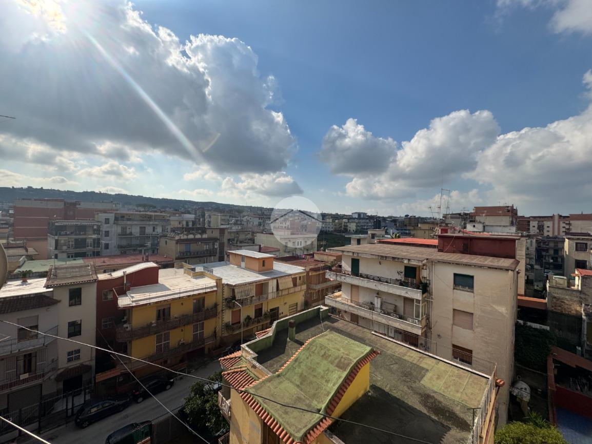 4-salle Appartement à Marano di Napoli, Italy No. 2310