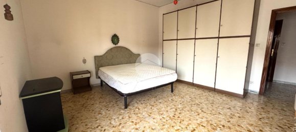 4-salle Appartement à Marano di Napoli, Italy No. 2310 26