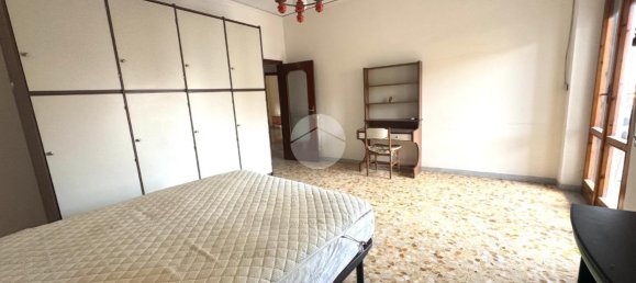 4-salle Appartement à Marano di Napoli, Italy No. 2310 27