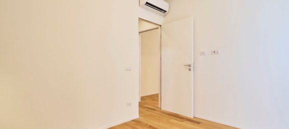 2غرفة شقة في Milan, Italy رقم 261213 6