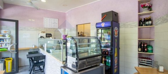 2-salle Propriété commerciale à Rome, Italy No. 50096 5