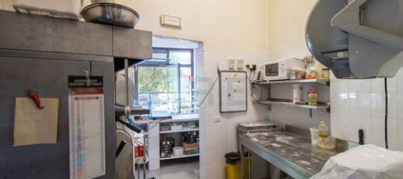 2-salle Propriété commerciale à Rome, Italy No. 50096 10