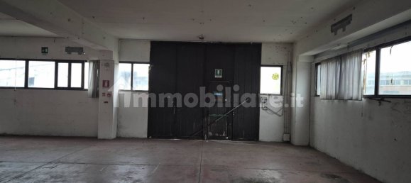 3-salle Entrepôt à Empoli, Italy No. 228642 6