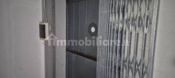 3-salle Entrepôt à Empoli, Italy No. 228642 15