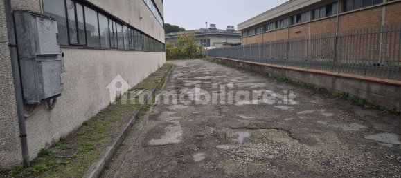 3-salle Entrepôt à Empoli, Italy No. 228642 18