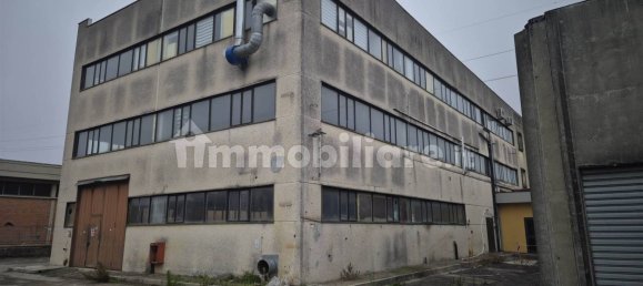 3-salle Entrepôt à Empoli, Italy No. 228642 20