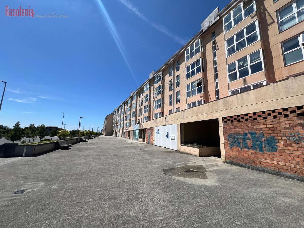 Propriété commerciale à A Coruna, Spain 285m² No. 171983