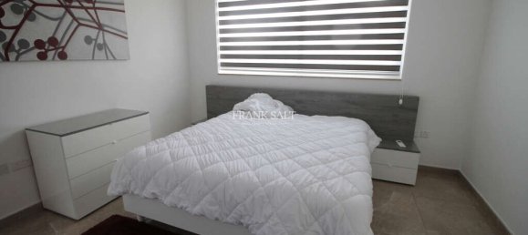 2 bedrooms Penthouse in Sliema, Malta No. 9586 9