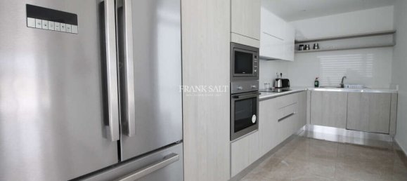 2 bedrooms Penthouse in Sliema, Malta No. 9586 13