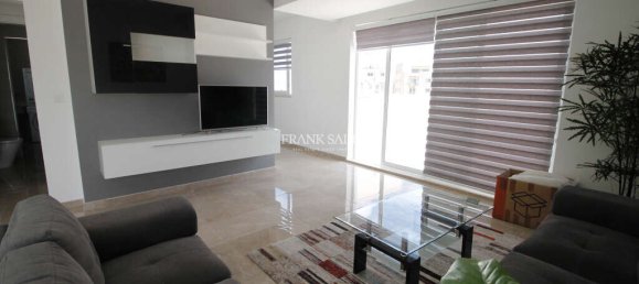 2 bedrooms Penthouse in Sliema, Malta No. 9586 11
