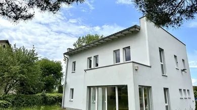 Дом с 8 комнатами в Вельс, Австрия № 72599