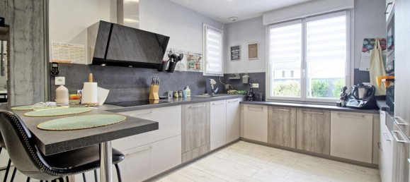 3 Schlafzimmer Haus in Angers, France, Nr. 98364 2