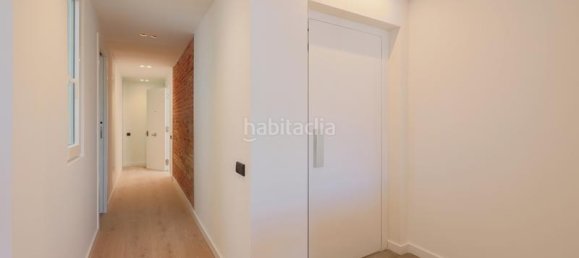 Ático de 2 dormitorios en Sants-Montjuïc, Spain No. 151611 10