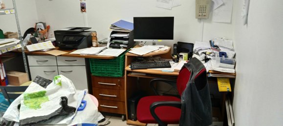 168m² Commercial property in Ain, France No. 240637 3