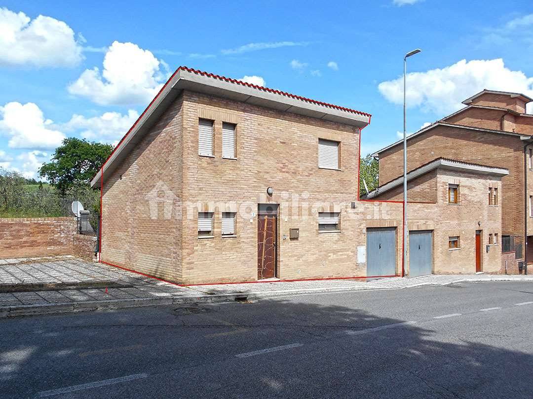 1 bedroom Apartment in Siena, Italy No. 328773