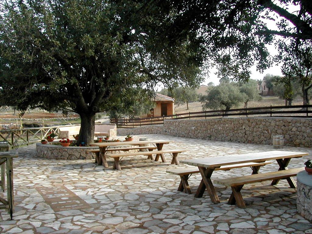 44600m² Hotel in Kranidi, Greece No. 7024