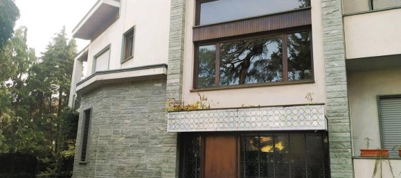 5 rooms Apartment in Borgosesia, Italy No. 18345 20