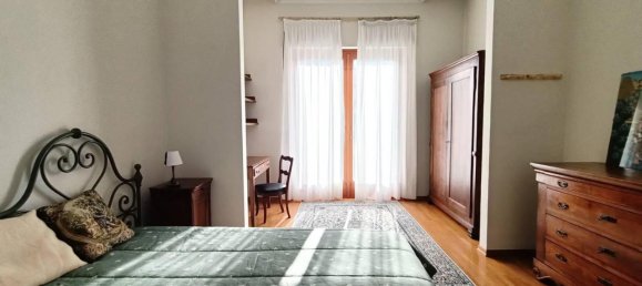 5 rooms Apartment in Borgosesia, Italy No. 18345 12